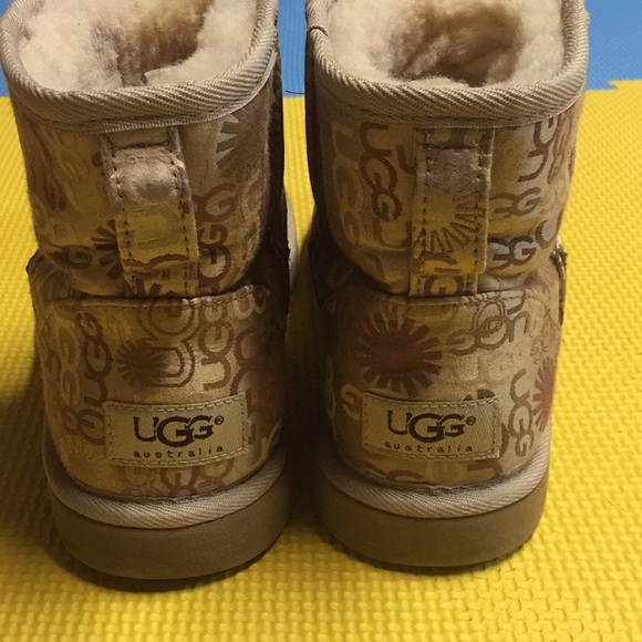UGG Shoes - Ugg Classic Mini - monogram print